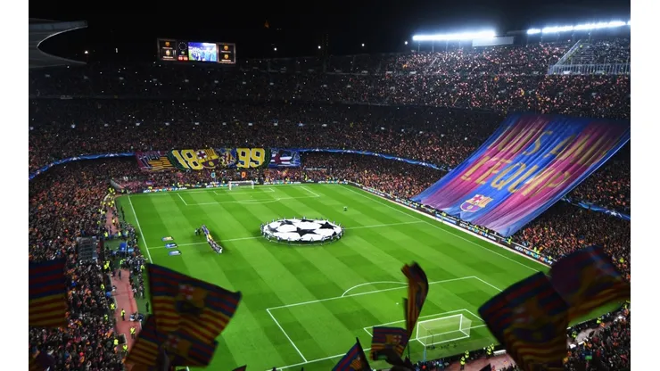 El Camp Nou vestido de gala en la Champions League.