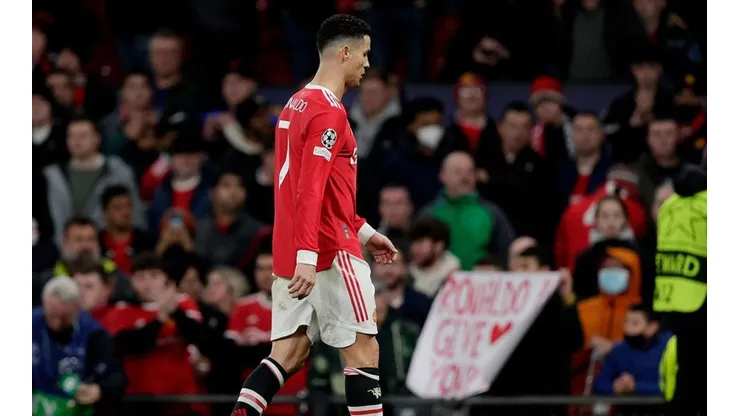 CR7 abandonando el estadio de Old Trafford.