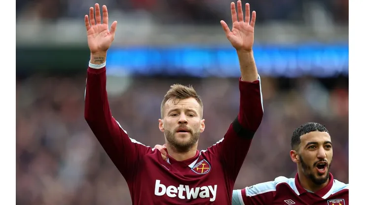Yarmolenko en su emotivo festejo
