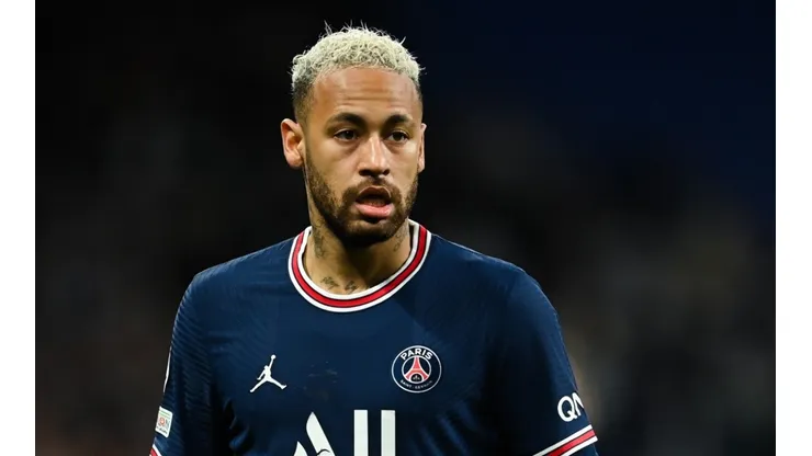Neymar, nuevamente criticado por un periodista francés.