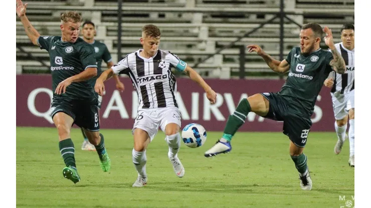 Wanderers y Cerro Largo se juegan la clasificación a fase de grupos.
