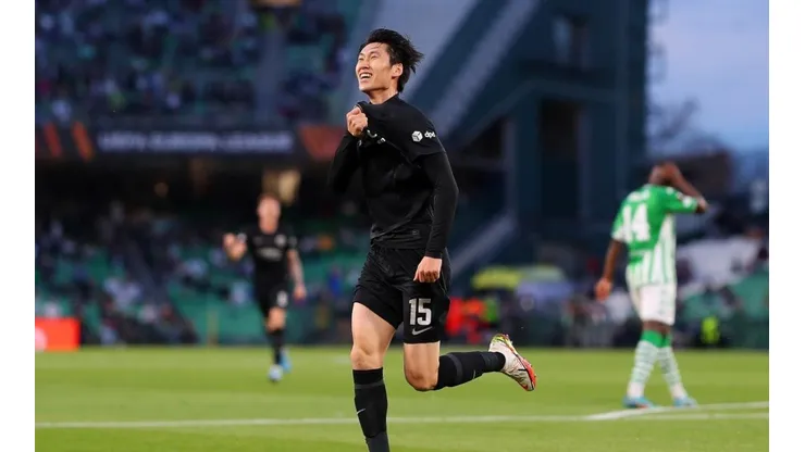 Eintracht Frankfurt se va del Benito Villamarín con ventaja ante Betis.
