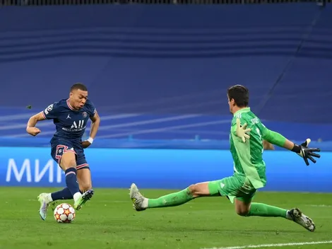 VIDEO | Courtois fue humillado por Mbappé y salvado por el offside