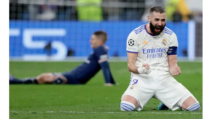 Festejo de gol de Benzema.