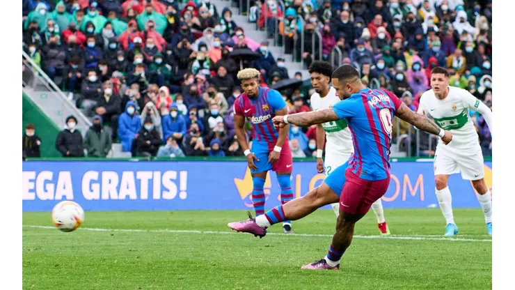 Memphis Depay volvió a gol con Barcelona.