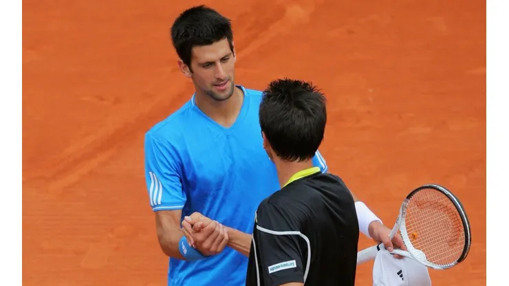 Novak Djokovic con Stakhovsky en Roland Garros 2009