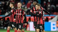 Bayer Leverkusen en festejo de gol.
