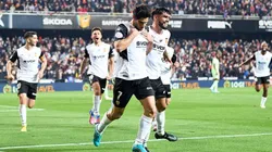 Festejo de gol de Valencia.