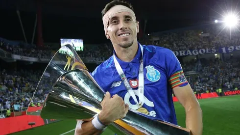 Héctor Herrera deja Europa donde fue gran figura de Porto.