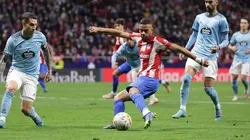 Momento del gol de Renan Lodi.