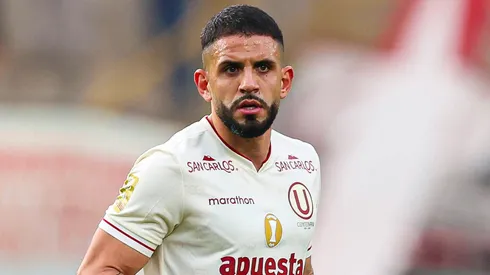 Matías Di Benedetto defensor de Universitario de Perú.