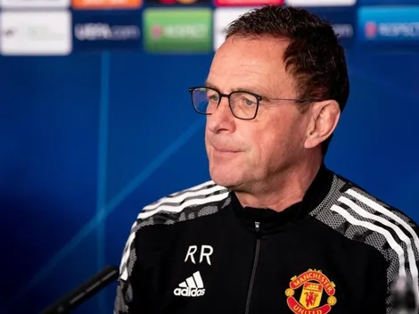 Leyenda del United pide a un entrenador argentino para sacar a Rangnick