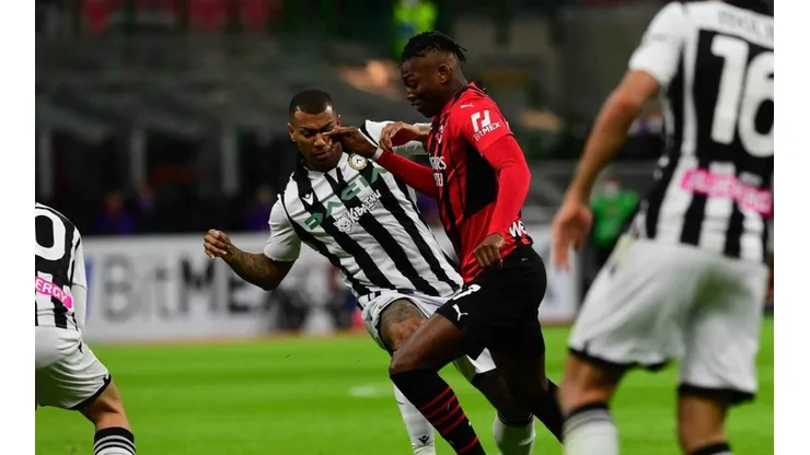 Milan no pudo ante Udinese en San Siro.