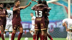 Un explosivo estalló en su bus y aún así ganaron el partido