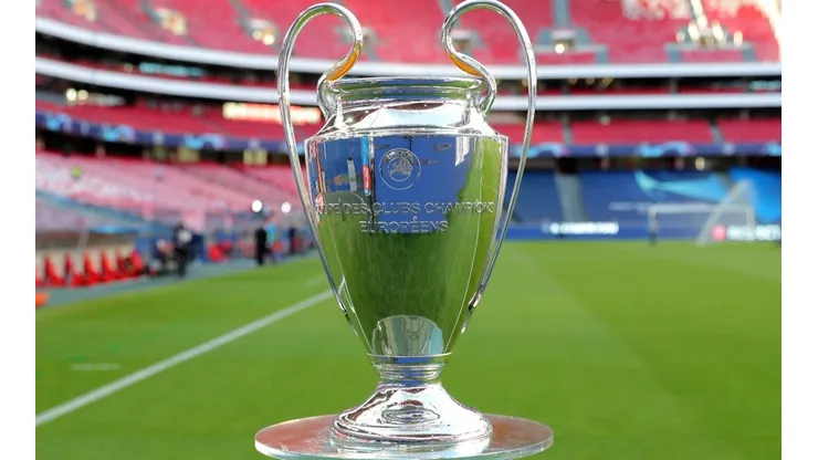 Trofeo de la UEFA Champions League.