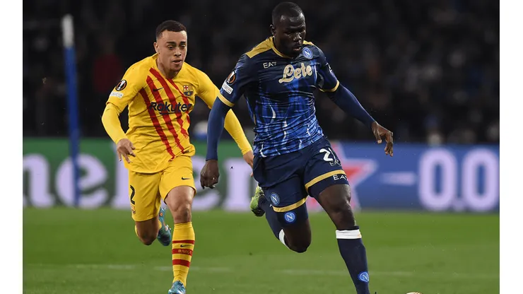 Koulibaly en acción con Napoli.