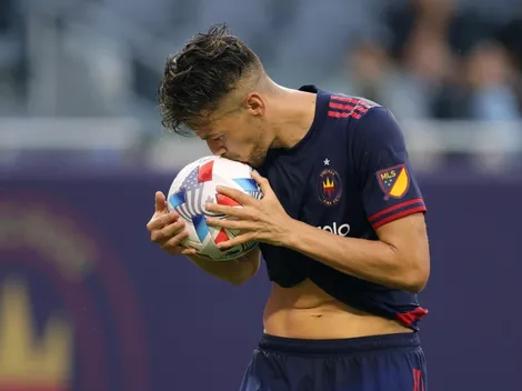 VIDEO | Gastón Giménez metió un gol de mitad de cancha para Chicago Fire