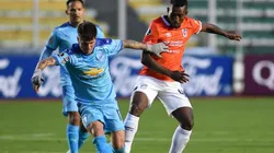 Acción de juego de Bolívar vs U. Católica, de Ecuador.