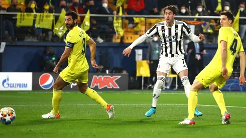 Vlahovic y su primer gol en Champions League.