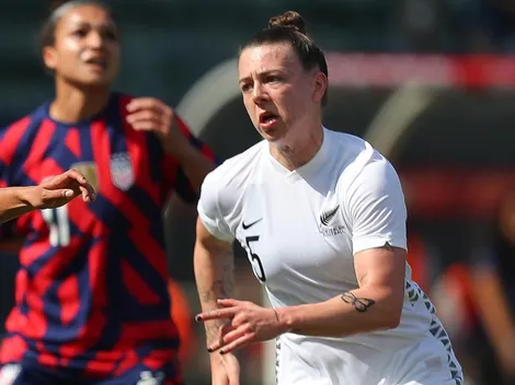 ¡Tres goles en contra! Partido nefasto para Meykaila Moore