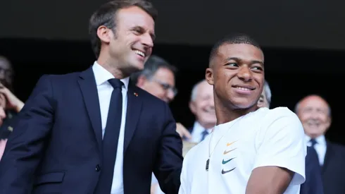 Emmanuel Macron y Kylian Mbappé en un acto de la presidencia de Francia.