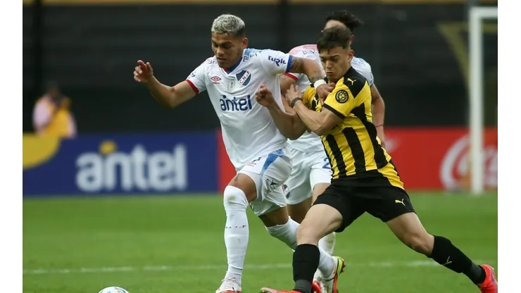 Peñarol y Nacional jugarán con VAR su clásico.
