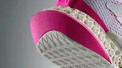 ¿Cómo es la tecnología 3D basada en datos para hacer zapatillas?