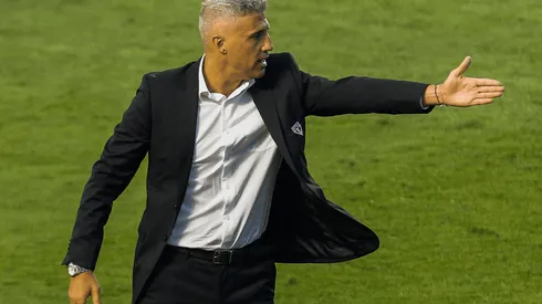 Crespo en dirección de Sao Paulo.