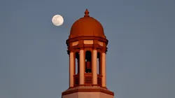 Llega la luna llena de nieve en España (Getty images).