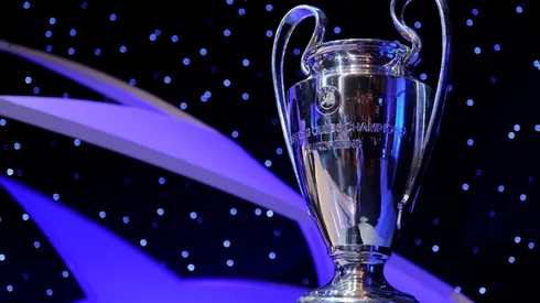 Trofeo de la UEFA Champions League.