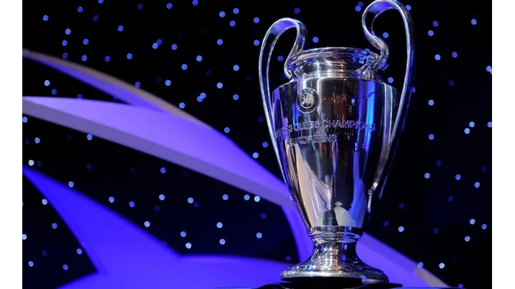Trofeo de la UEFA Champions League.