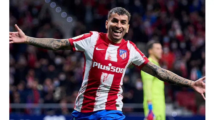 Festejo de gol de Ángel Correa.