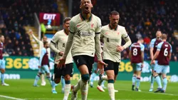 Fabinho festeja su gol