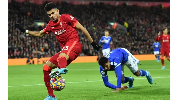 Luis Díaz brilló en su debut como titular en Premier League.