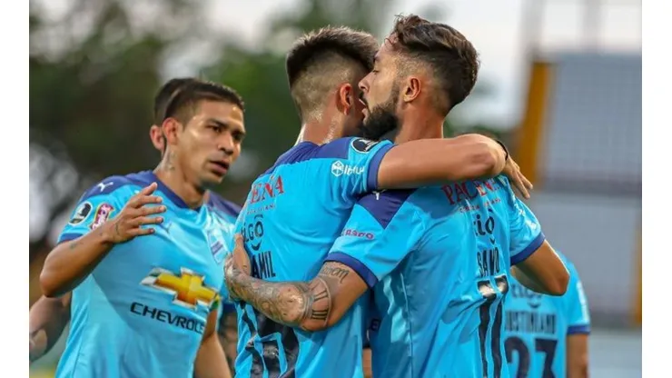 Club Bolívar en Barias