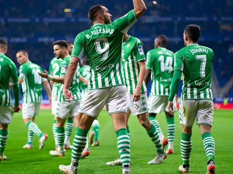 Regate puro y golazo de Borja Iglesias para Betis en la semifinal ante Rayo