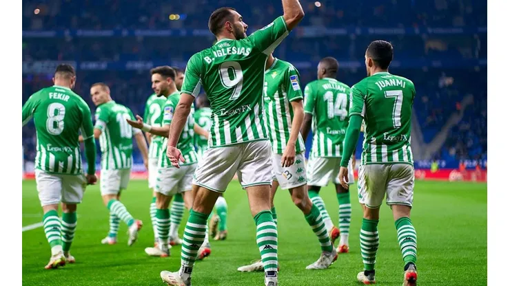 Festejo de Borja Iglesias con Betis.