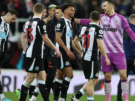 Newcastle remontó y salió del descenso en la Premier League al vencer a Everton