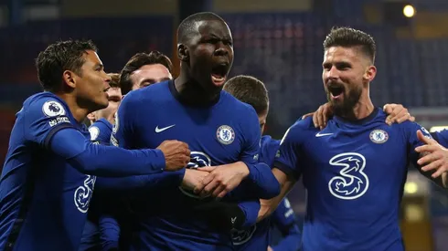 Kurt Zouma, en medio de una tormenta.
