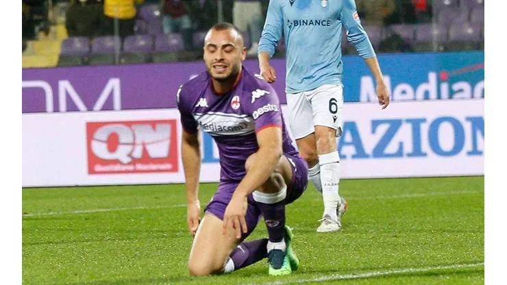 Arthur Cabral lamenta opción de gol con Fiorentina.