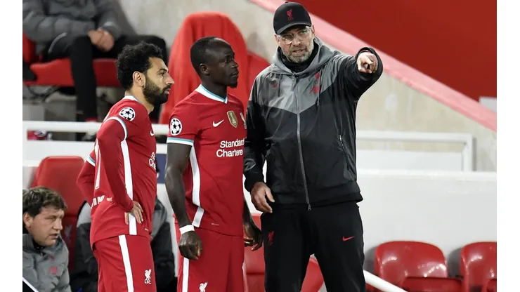 Jürgen Klopp con Salah y Mané