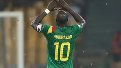 Festejo de gol de Camerún.