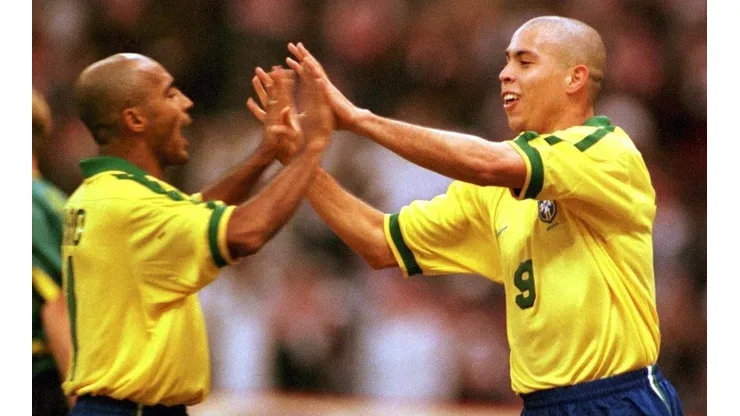 Ronaldo contó la noche que Romário lo sacó de fiesta