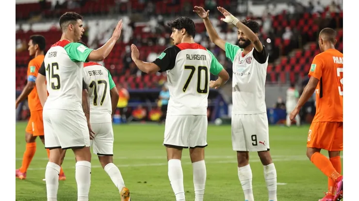 Goleada de Al-Jazira contra AS Pirae