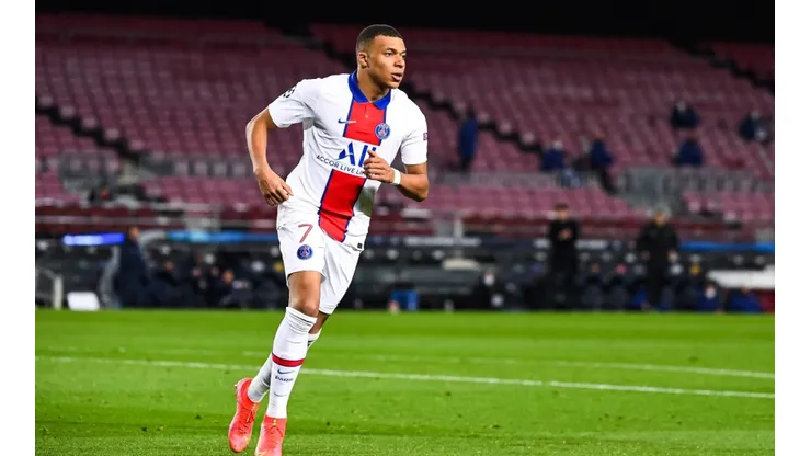 Kylian Mbappé en un encuentro en el Camp Nou de Barcelona.