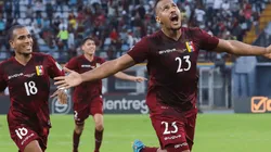 Salomón Rondón en festejo de gol.