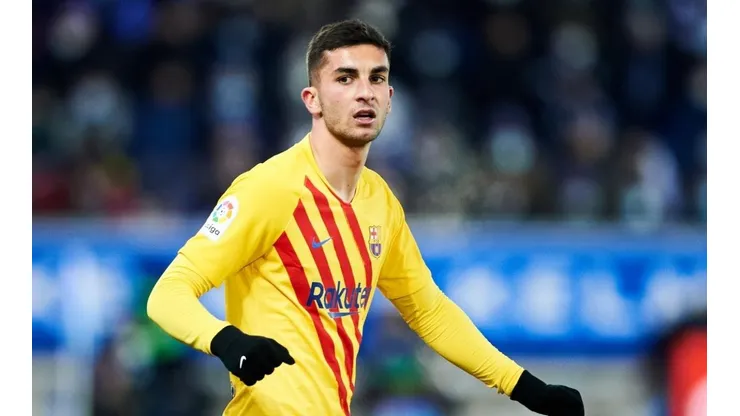 Ferran Torres, jugando para Barcelona.
