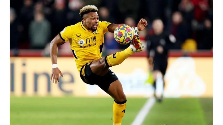 Traoré en acción con Wolverhampton.
