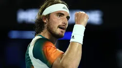 Stefanos Tsitsipas celebrando un punto en Australian Open.