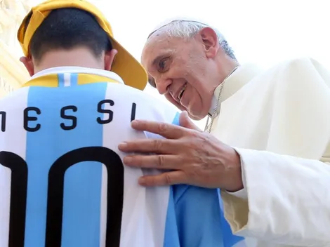 Messi recibió un gran regalo del Papa Fransisco